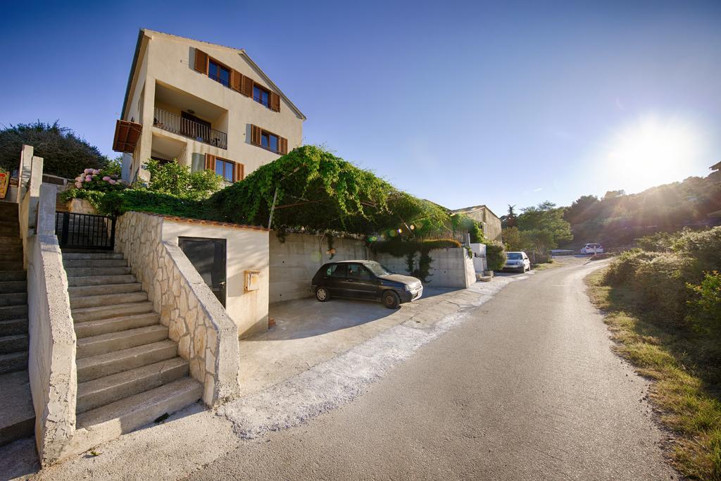 Apartments Pol Murvu Vis Exterior foto